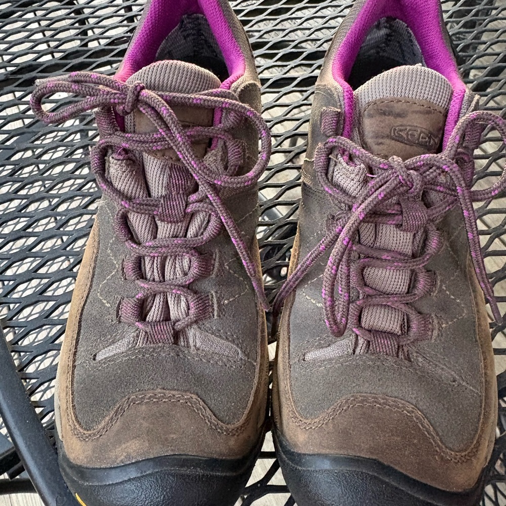 KEEN Women's Brown and Pink Sneakers